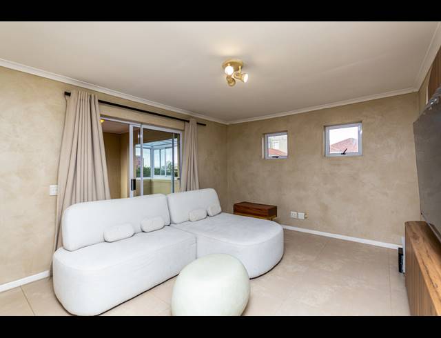 2 BEDROOM APARTMENT TO LET IN CENTURY CITY